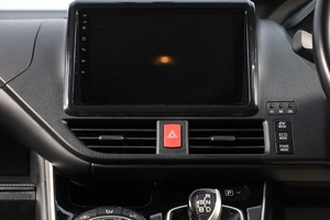 Минивэн Toyota Esquire 2015 года, 2199000 рублей, Новосибирск