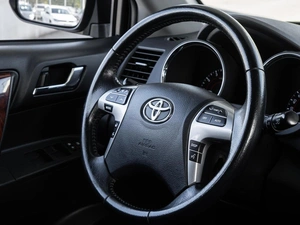 Внедорожник Toyota Highlander 2013 года, 1800000 рублей, Волгоград