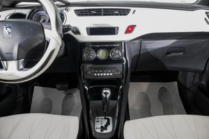 Хетчбэк Citroen DS 3 2012 года, 949000 рублей, Барнаул
