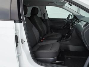 Лифтбек Skoda Rapid 2015 года, 940333 рублей, Тверь