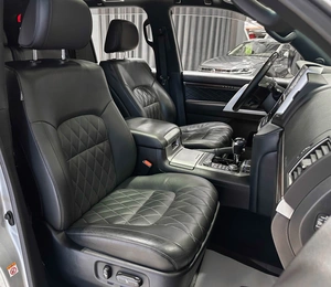 Внедорожник Toyota Land Cruiser 2018 года, 6900000 рублей, Красноярск
