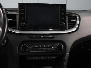 Универсал Kia Ceed 2022 года, 2175000 рублей, Омск