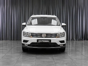 Внедорожник Volkswagen Tiguan 2018 года, 2119000 рублей, Тюмень