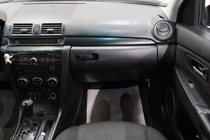 Седан Mazda 3 2007 года, 569000 рублей, Омск