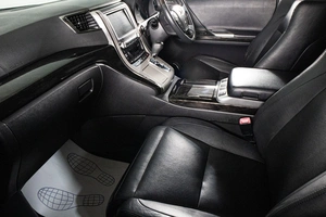 Минивэн Toyota Vellfire 2012 года, 2679000 рублей, Сургут