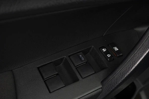 Седан Toyota Corolla 2013 года, 1320000 рублей, Омск