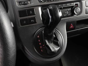 Минивэн Volkswagen Multivan 2015 года, 1999000 рублей, Тюмень