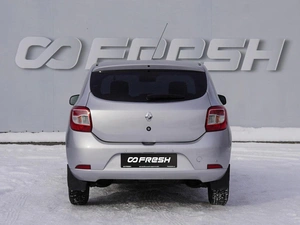 Хетчбэк Renault Sandero 2015 года, 649000 рублей, Волгоград
