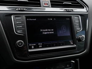 Внедорожник Volkswagen Tiguan 2017 года, 2400000 рублей, Волгоград