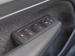 Внедорожник Volvo XC40 2018 года, 2299000 рублей, Краснодар