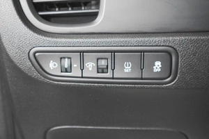 Седан Kia Rio 2019 года, 1359000 рублей, Кемерово