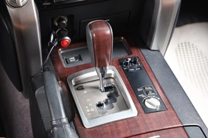 Внедорожник Toyota Land Cruiser 2015 года, 4499000 рублей, Новосибирск