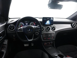 Седан Mercedes-benz CLA-класс 2015 года, 1899055 рублей, Москва