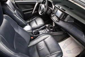 Внедорожник Toyota RAV4 2017 года, 2659000 рублей, Сургут