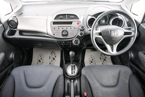 Хетчбэк Honda Fit 2008 года, 659000 рублей, Красноярск