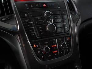 Хетчбэк Opel Astra 2011 года, 998000 рублей, Минеральные Воды