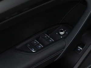 Внедорожник Audi Q5 2025 года, 5898055 рублей, Москва