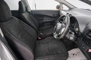Хетчбэк Toyota Ractis 2011 года, 729000 рублей, Красноярск