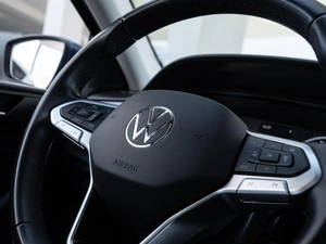 Лифтбек Volkswagen Polo 2021 года, 1910000 рублей, Волгоград