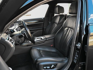 Седан BMW 7 серия 2017 года, 3274000 рублей, Кирилловка