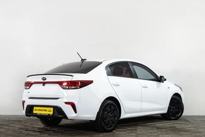 Седан Kia Rio 2017 года, 1169000 рублей, Сургут