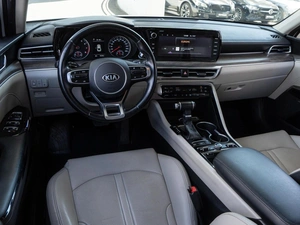 Седан Kia K5 2020 года, 2750000 рублей, Волгоград