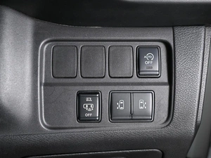Минивэн Nissan Serena 2019 года, 2049000 рублей, Аксай