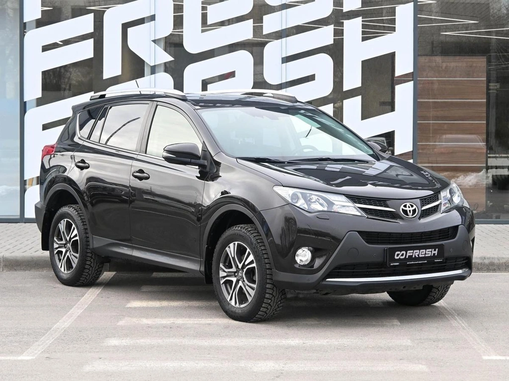 Внедорожник Toyota RAV4 2014 года, 1990000 рублей, Волгоград