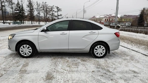Седан ВАЗ (LADA) Vesta 2017 года, 865000 рублей, Красноярск