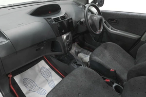 Хетчбэк Toyota Vitz 2009 года, 629000 рублей, Новокузнецк