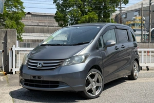 Минивэн Honda Freed 2010 года, 720000 рублей, Красноярск