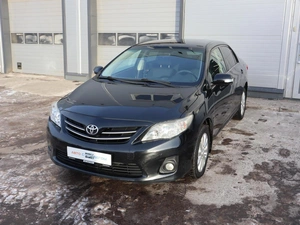 Седан Toyota Corolla 2011 года, 1020000 рублей, Железногорск