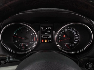 Внедорожник Jeep Grand Cherokee 2011 года, 2067000 рублей, Воронеж