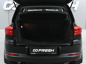 Внедорожник Volkswagen Tiguan 2012 года, 1309000 рублей, Аксай