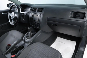 Седан Volkswagen Jetta 2013 года, 889000 рублей, Челябинск