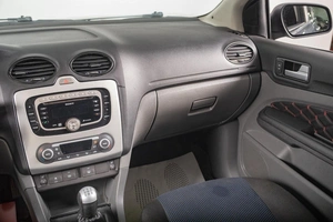 Хетчбэк Ford Focus 2007 года, 399000 рублей, Томск