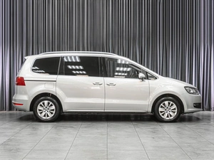 Минивэн Volkswagen Sharan 2011 года, 1229000 рублей, Тюмень