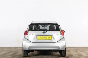 Хетчбэк Toyota Aqua 2016 года, 1199000 рублей, Тюмень