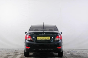 Седан Hyundai Solaris 2013 года, 839000 рублей, Кемерово