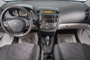 Хетчбэк Kia Ceed 2007 года, 709000 рублей, Томск