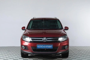 Внедорожник Volkswagen Tiguan 2011 года, 1229000 рублей, Челябинск