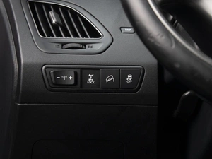 Внедорожник Hyundai ix35 2010 года, 1180000 рублей, Омск