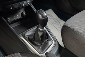 Седан Hyundai Solaris 2017 года, 1169000 рублей, Тюмень