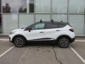 Внедорожник Renault Kaptur 2021 года, 1760000 рублей, Брянск