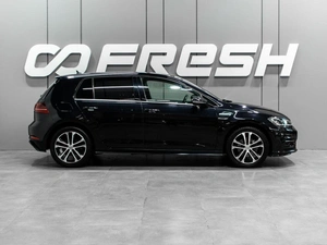 Хетчбэк Volkswagen Golf 2019 года, 1999000 рублей, Тюмень