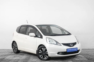 Хетчбэк Honda Fit 2009 года, 799000 рублей, Кемерово
