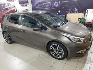 Хетчбэк Kia Ceed 2013 года, 1185000 рублей, Красноярск