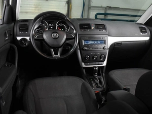 Внедорожник Skoda Yeti 2014 года, 1039000 рублей, Воронеж