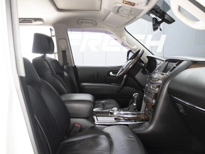 Внедорожник Infiniti QX56 2012 года, 2120777 рублей, Омск