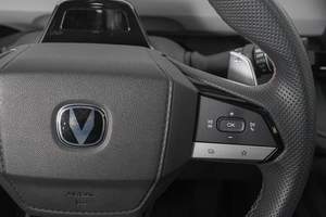 Лифтбек Changan UNI-V 2023 года, 2499000 рублей, Кемерово